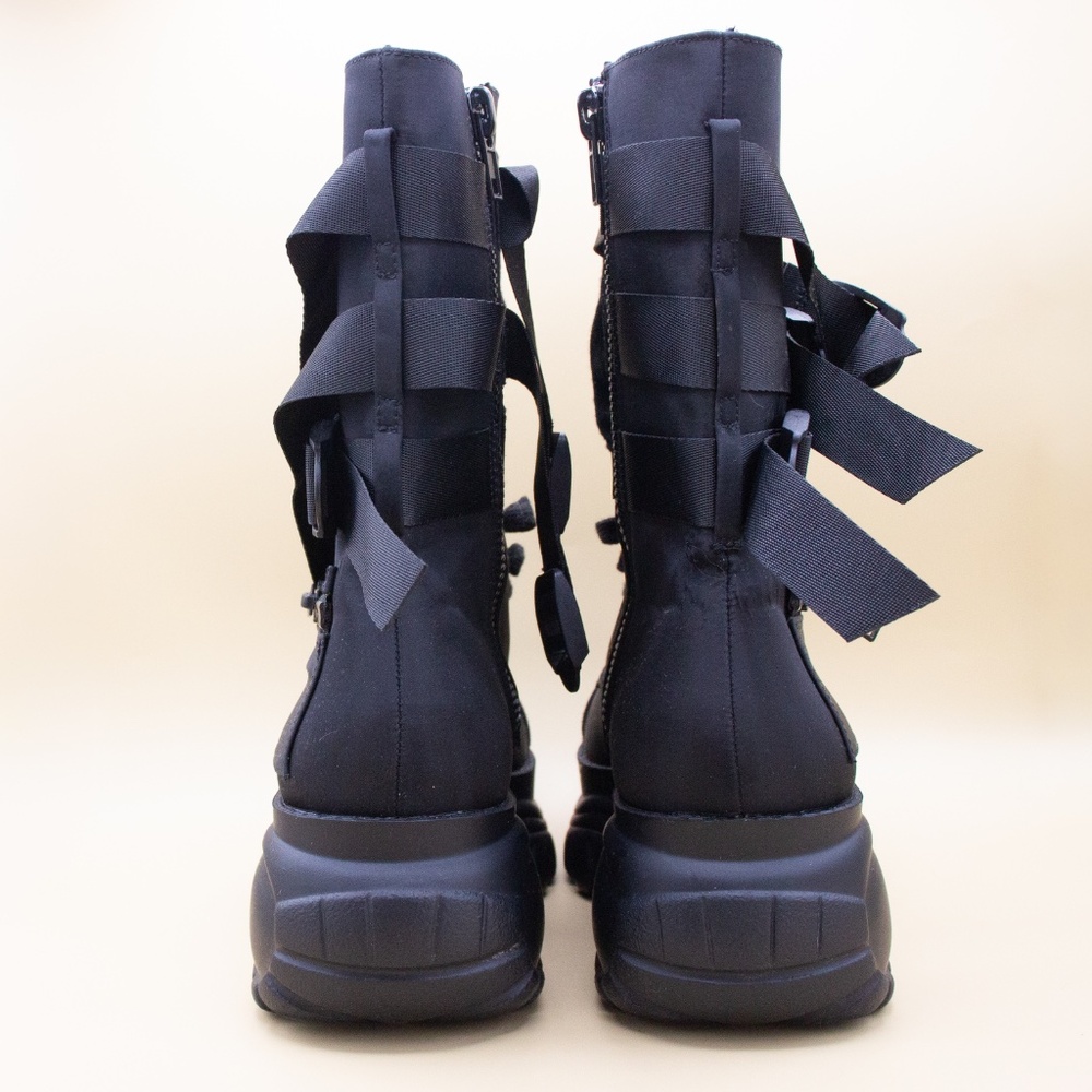 Poster GRL Mad Hustle Pocket Combat Boots by Dolls Kill Women's Size 9 - Picture 4 of 9